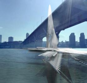 酷似科幻大片——乌兰木伦河上的旋转大桥